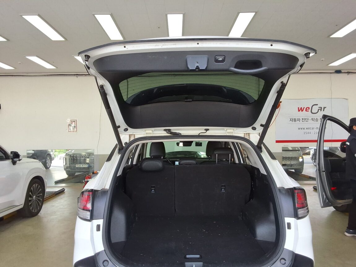 KIA THE ALL NEW SPORTAGE 2.0 DIESEL 2WD NOBLESSE 2022 - zdjęcie 15