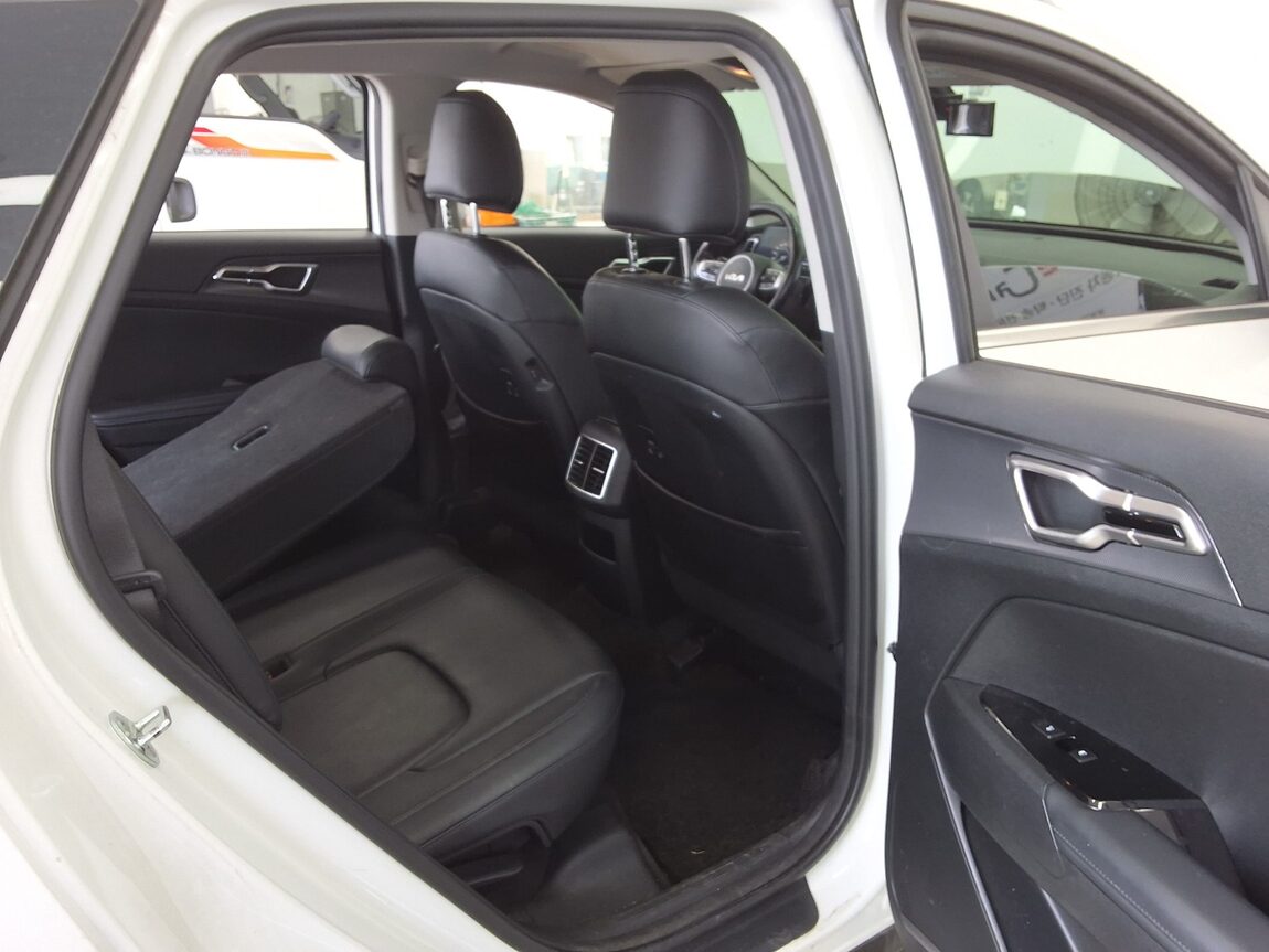 KIA THE ALL NEW SPORTAGE 2.0 DIESEL 2WD NOBLESSE 2022 - zdjęcie 13