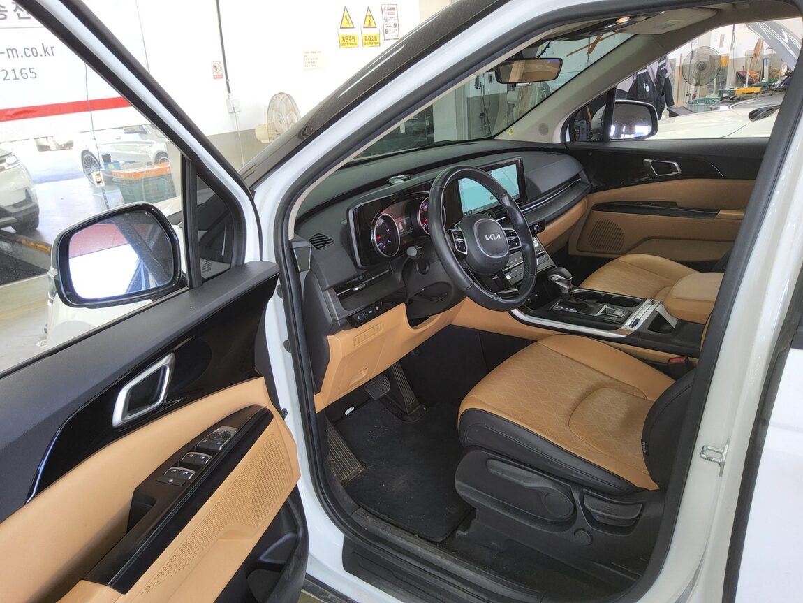 KIA NEW CARNIVAL (KA4) 9-SEATER DIESEL PRESTIGE 2023 - zdjęcie 10