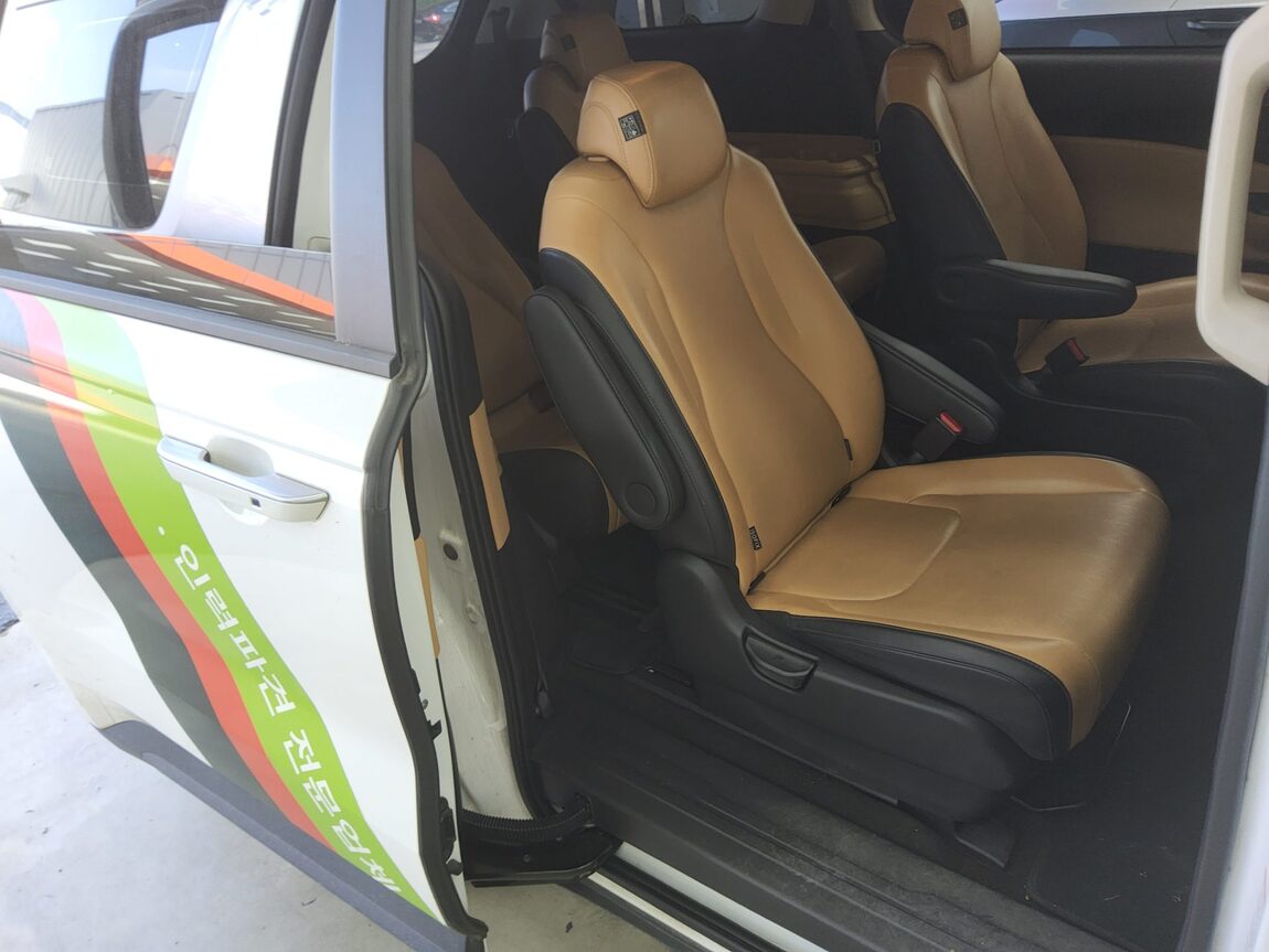 KIA NEW CARNIVAL (KA4) 9-SEATER DIESEL PRESTIGE 2023 - zdjęcie 13
