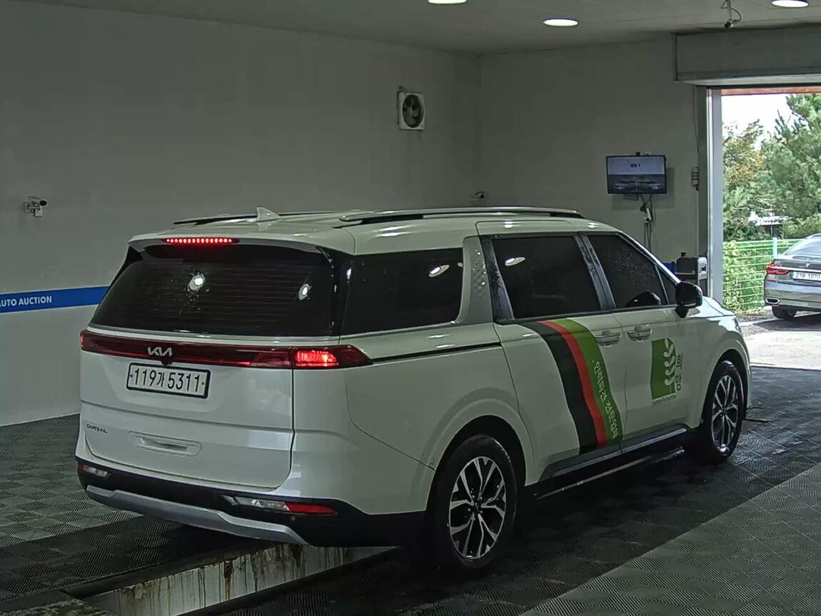 KIA NEW CARNIVAL (KA4) 9-SEATER DIESEL PRESTIGE 2023 - zdjęcie 5