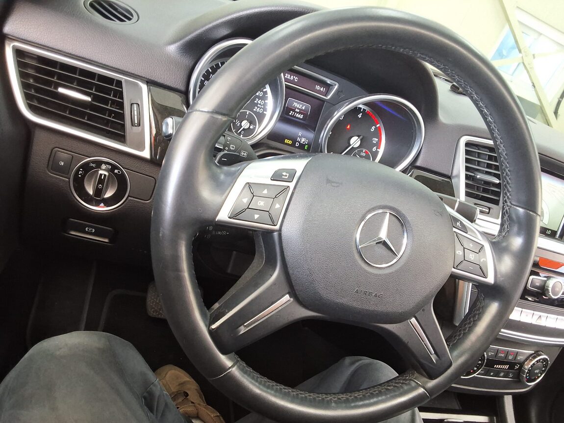 MERCEDES-BENZ M-CLASS (3RD GEN) ML250 BLUETEC 4MATIC 2015 - zdjęcie 23