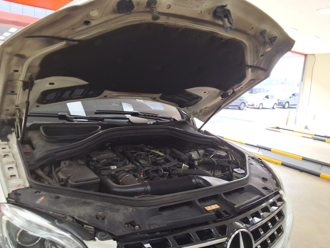 MERCEDES-BENZ M-CLASS (3RD GEN) ML250 BLUETEC 4MATIC 2015 - zdjęcie 18