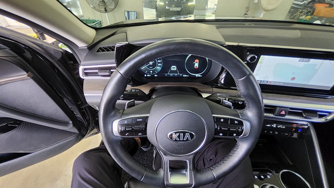 KIA NEW K5 (DL3) 2.0 GASOLINE SIGNATURE 2021 - zdjęcie 20