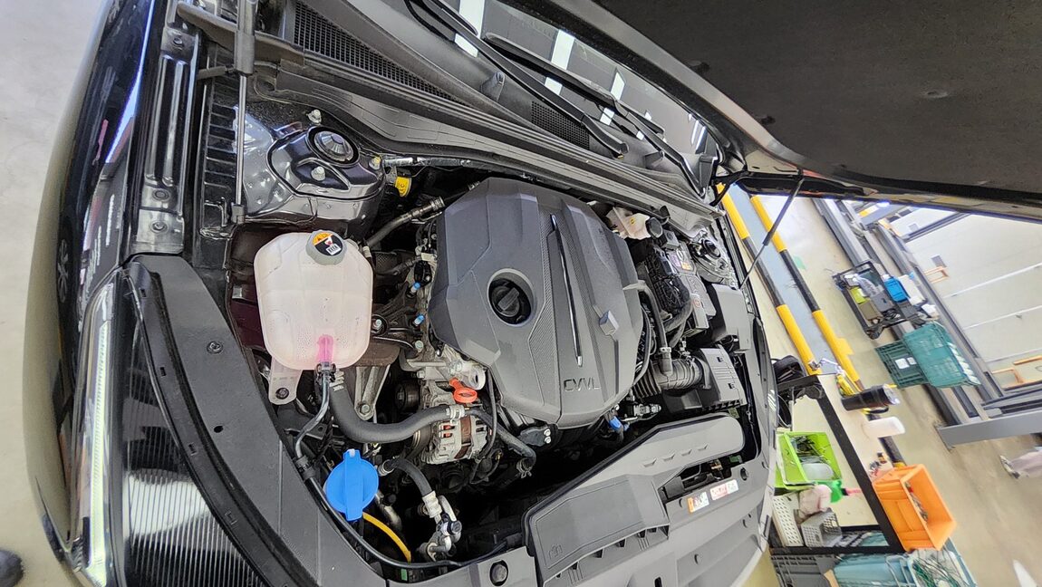 KIA NEW K5 (DL3) 2.0 GASOLINE SIGNATURE 2021 - zdjęcie 21