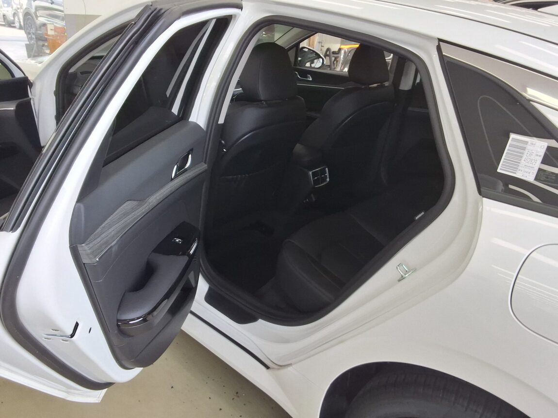 KIA THE NEW K5 (DL3) 2.0 GASOLINE NOBLESSE 2026 - zdjęcie 12