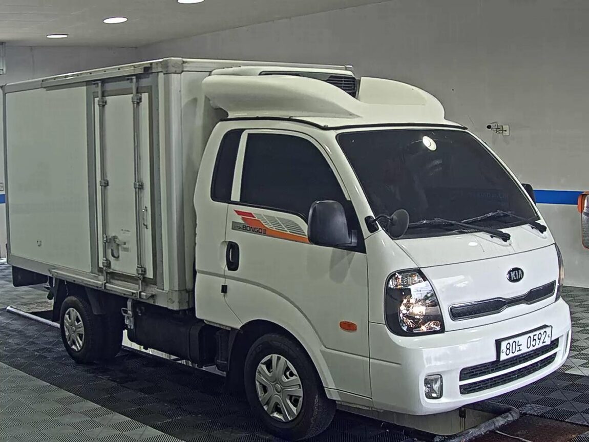 KIA BONGO III CARGO FREEZER BOX TRUCK 1 TON KING CAB 2018 - zdjęcie 19