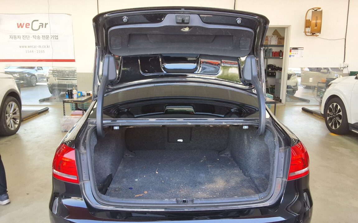 VOLKSWAGEN THE NEW PASSAT (7TH GEN) 1.8 TSI 2015 - zdjęcie 15