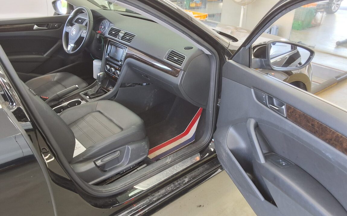 VOLKSWAGEN THE NEW PASSAT (7TH GEN) 1.8 TSI 2015 - zdjęcie 14