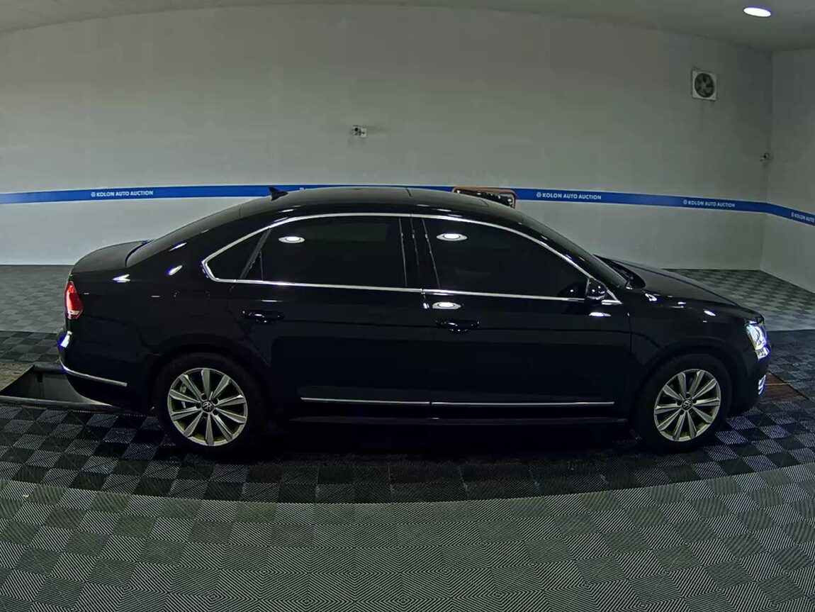 VOLKSWAGEN THE NEW PASSAT (7TH GEN) 1.8 TSI 2015 - zdjęcie 4