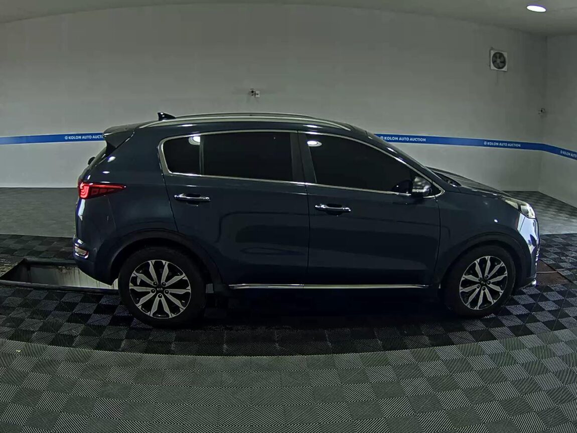 KIA NEW SPORTAGE 1.7 2WD NOBLESSE 2016 - zdjęcie 4