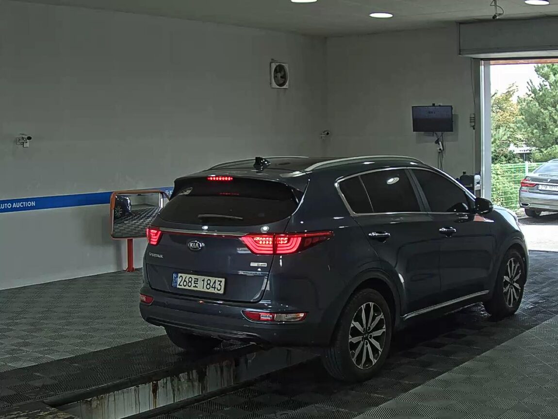 KIA NEW SPORTAGE 1.7 2WD NOBLESSE 2016 - zdjęcie 5