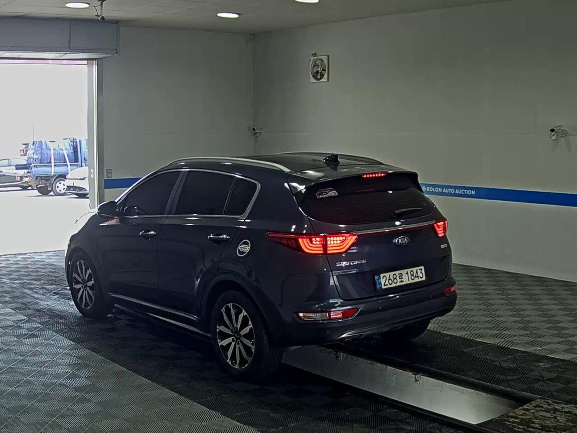 KIA NEW SPORTAGE 1.7 2WD NOBLESSE 2016 - zdjęcie 6