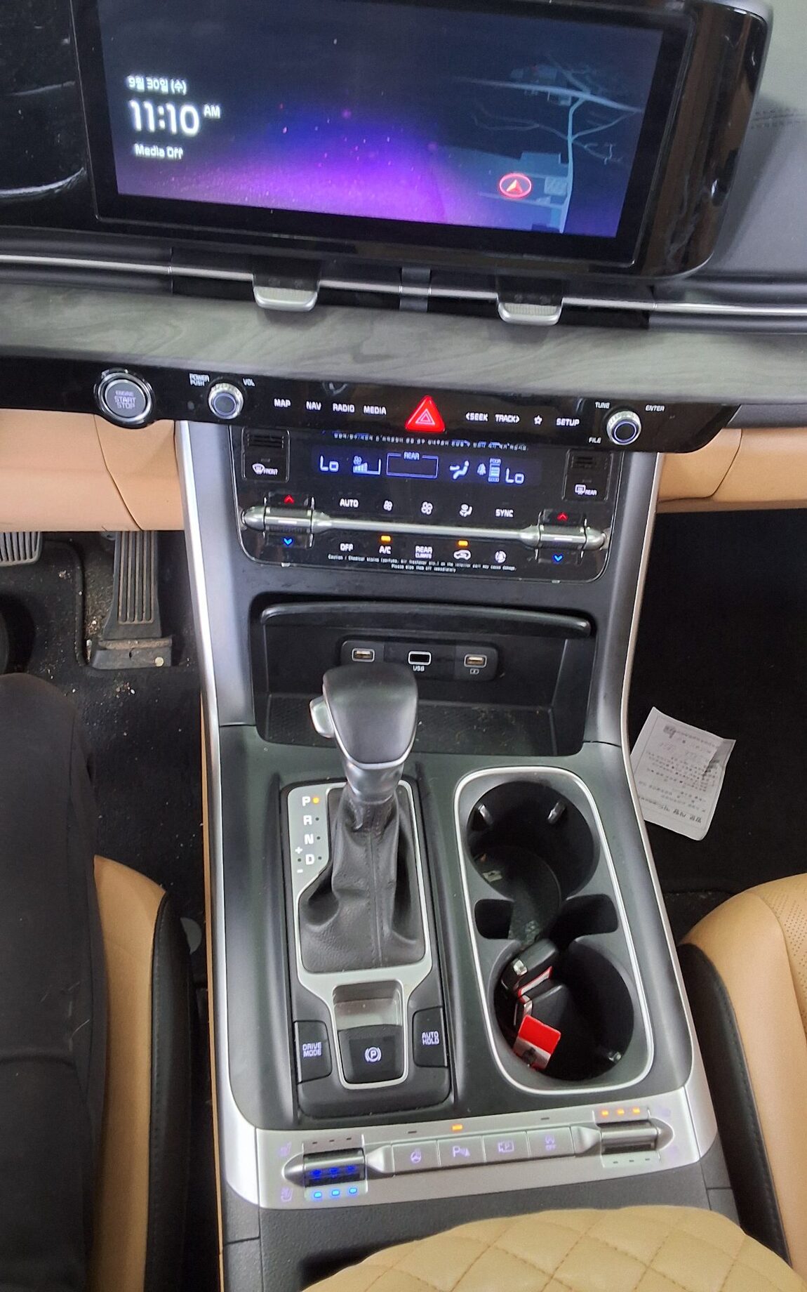 KIA NEW CARNIVAL (KA4) 9-SEATER DIESEL PRESTIGE 2023 - zdjęcie 18