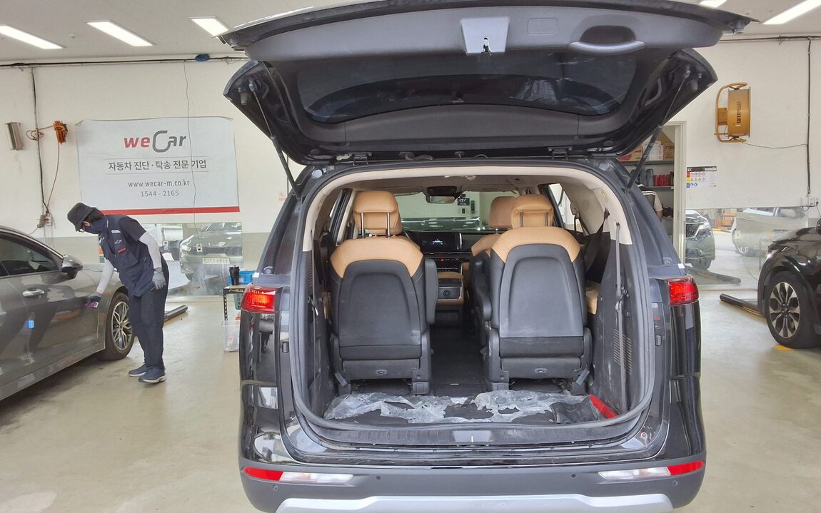 KIA NEW CARNIVAL (KA4) 9-SEATER DIESEL PRESTIGE 2023 - zdjęcie 15