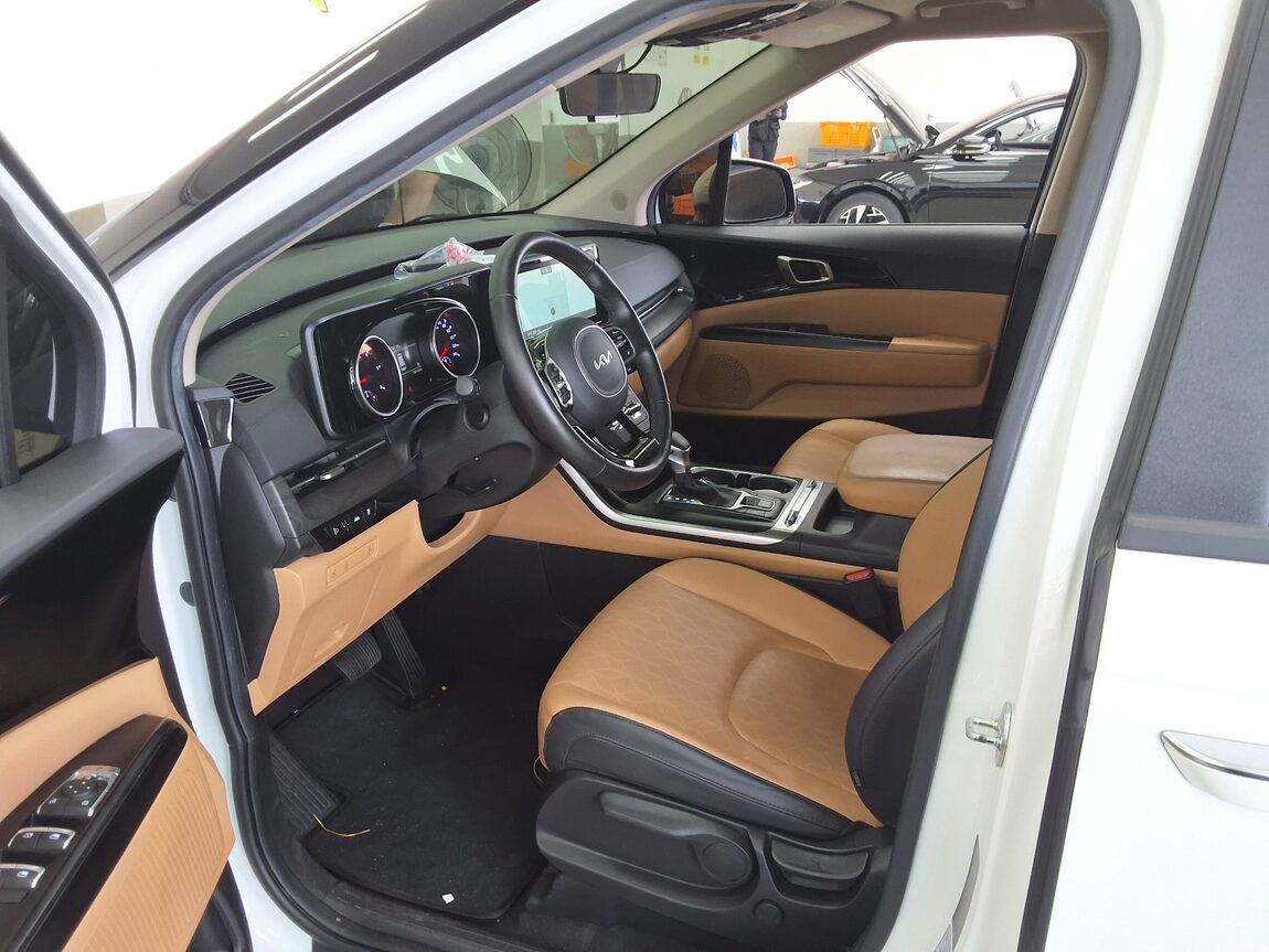 KIA NEW CARNIVAL (KA4) 9-SEATER DIESEL PRESTIGE 2023 - zdjęcie 10