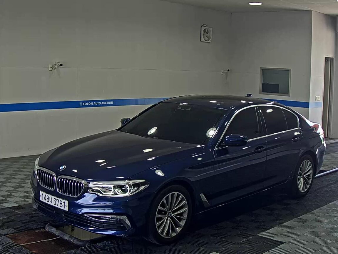 BMW 5 SERIES (7TH GEN) 520d LUXURY LINE PLUS 2020 - zdjęcie 2