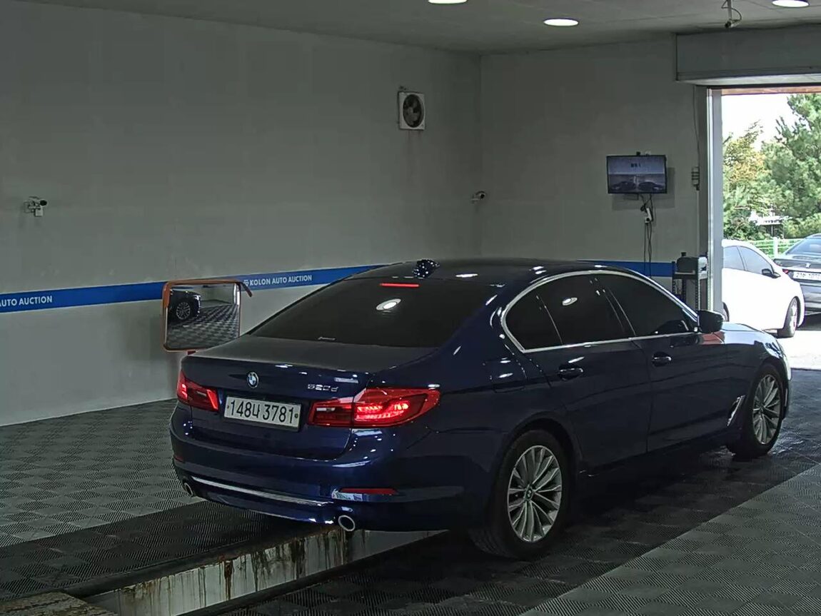 BMW 5 SERIES (7TH GEN) 520d LUXURY LINE PLUS 2020 - zdjęcie 5