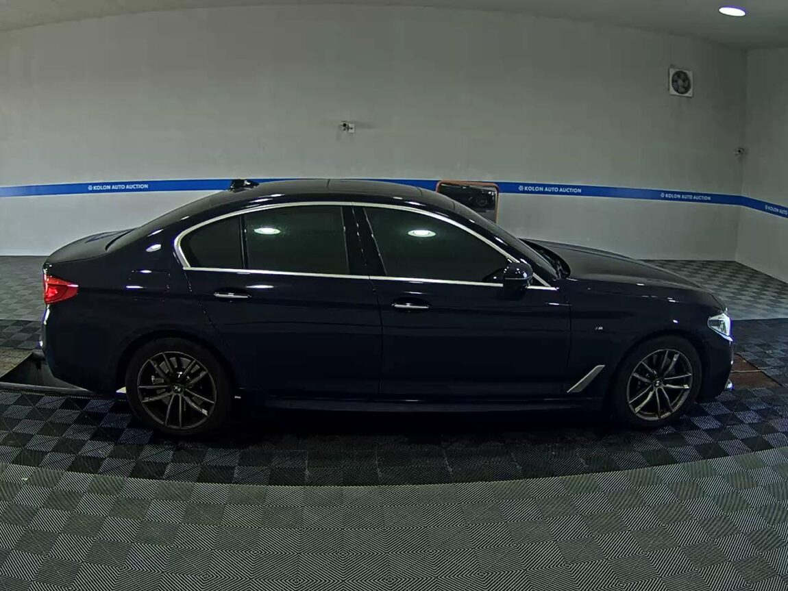 BMW 5 SERIES (7TH GEN) 530i xDRIVE M SPORT PACK PLUS 2018 - zdjęcie 4