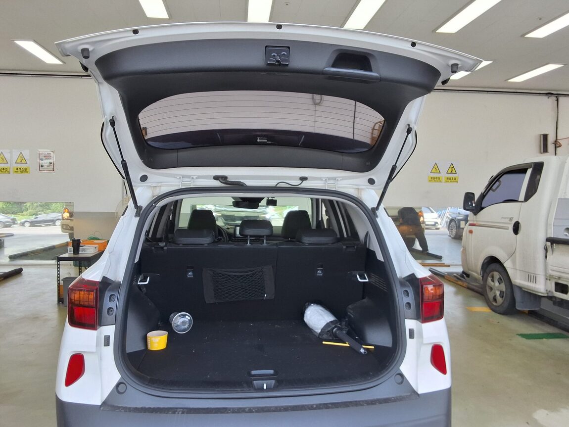 KIA SELTOS 1.6 GASOLINE 2WD TRENDY 2023 - zdjęcie 15