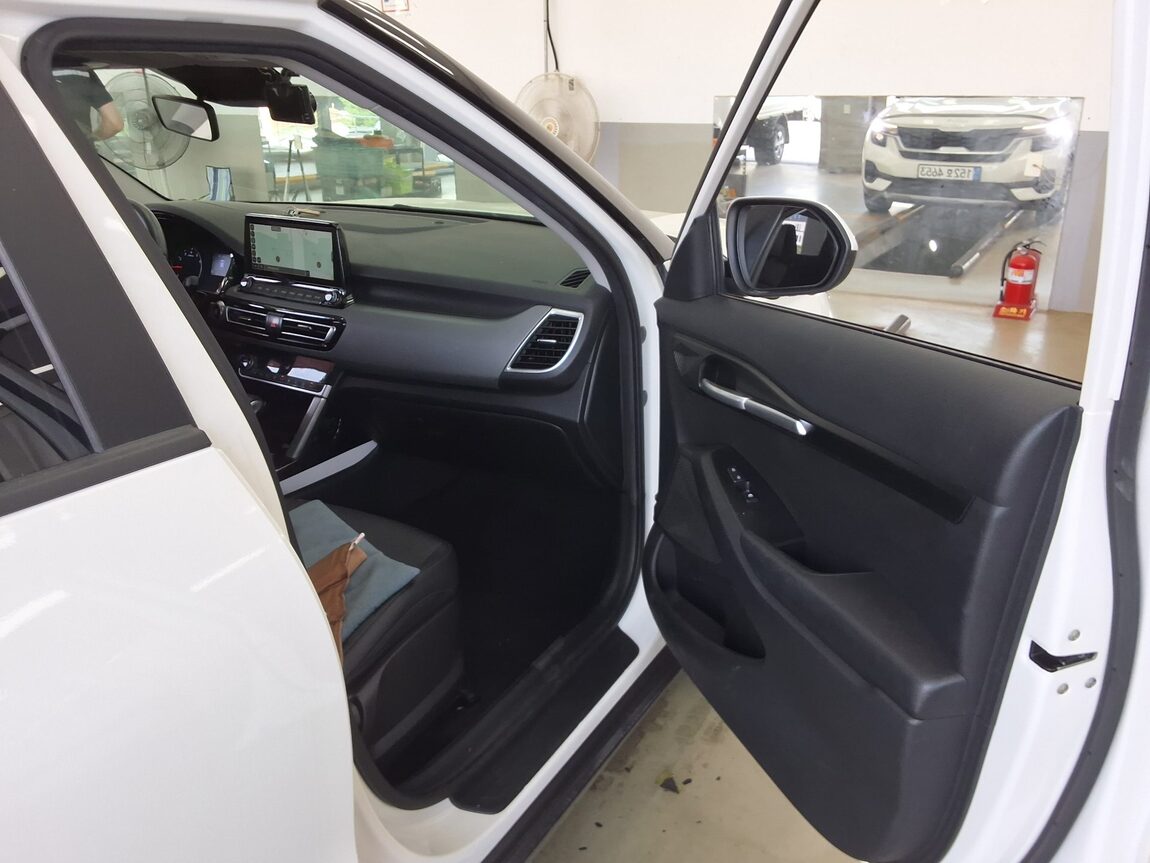 KIA SELTOS 1.6 GASOLINE 2WD TRENDY 2023 - zdjęcie 14
