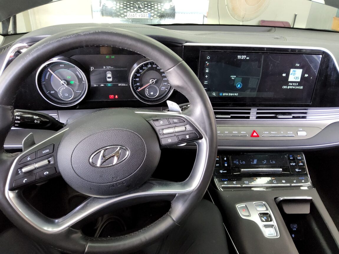 HYUNDAI THE NEW GRANDEUR IG HYBRID 2.4 HEV EXCLUSIVE 2021 - zdjęcie 17