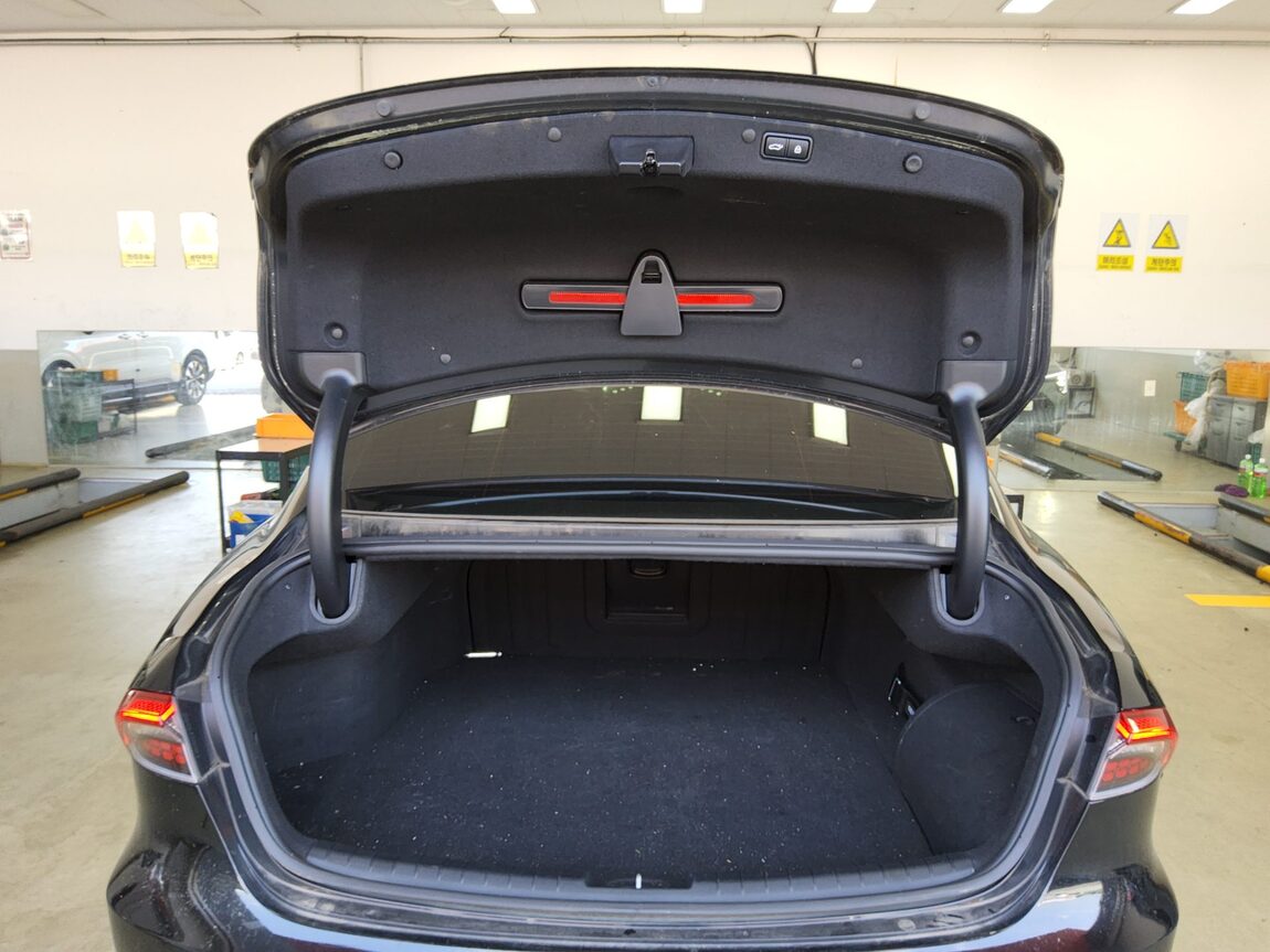 HYUNDAI THE NEW GRANDEUR IG HYBRID 2.4 HEV EXCLUSIVE 2021 - zdjęcie 15