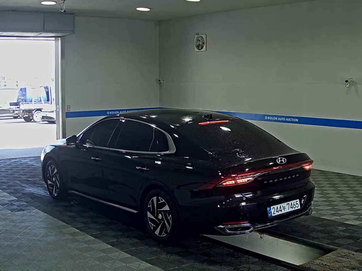 HYUNDAI THE NEW GRANDEUR IG HYBRID 2.4 HEV EXCLUSIVE 2021 - zdjęcie 6