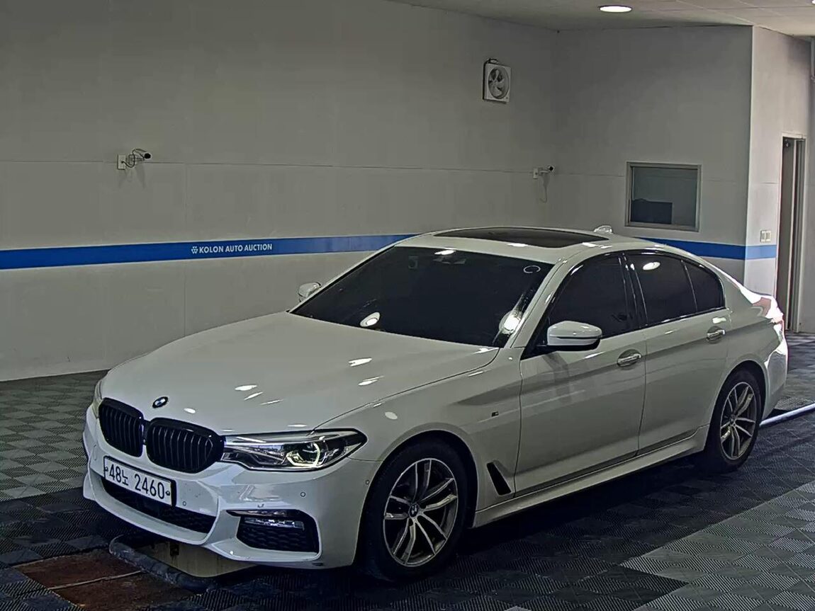 BMW 5 SERIES (7TH GEN) 520d M SPORT PACK PLUS 2017 - zdjęcie 2