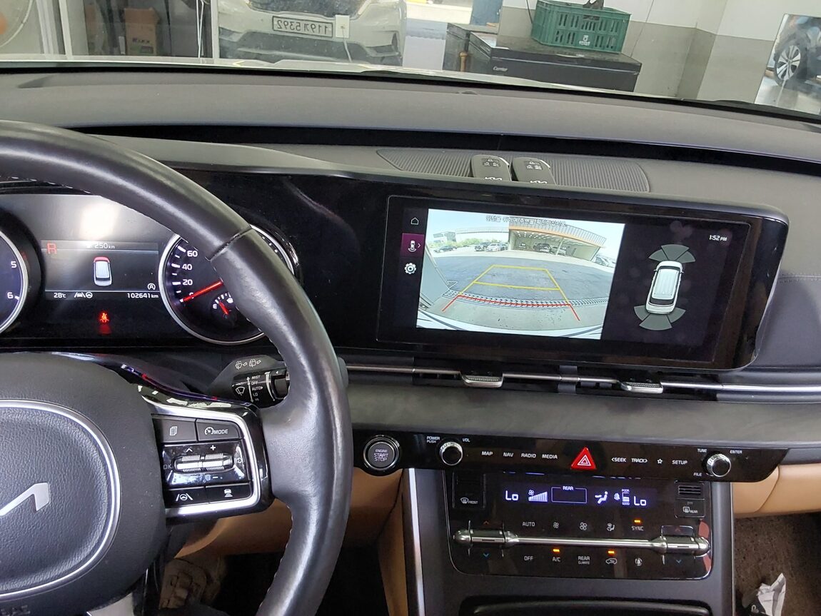 KIA NEW CARNIVAL (KA4) 9-SEATER DIESEL PRESTIGE 2023 - zdjęcie 17