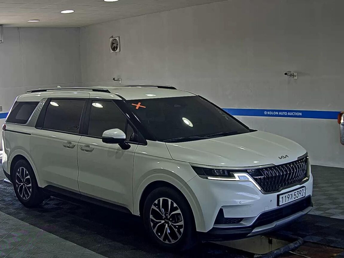 KIA NEW CARNIVAL (KA4) 9-SEATER DIESEL PRESTIGE 2023 - zdjęcie 3