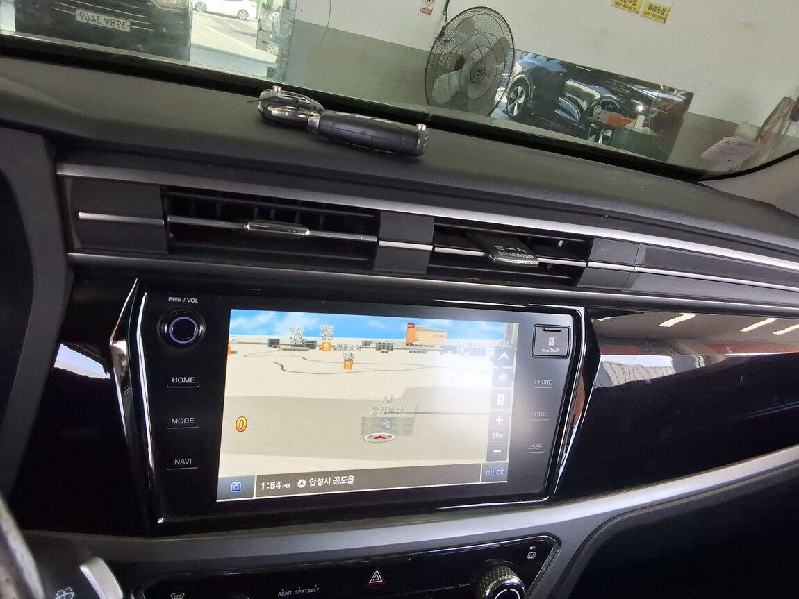 KG MOBILITY (SSANGYONG) ALL NEW KORANDO 1.5 GASOLINE 2WD C5 PLUS 2020 - zdjęcie 18