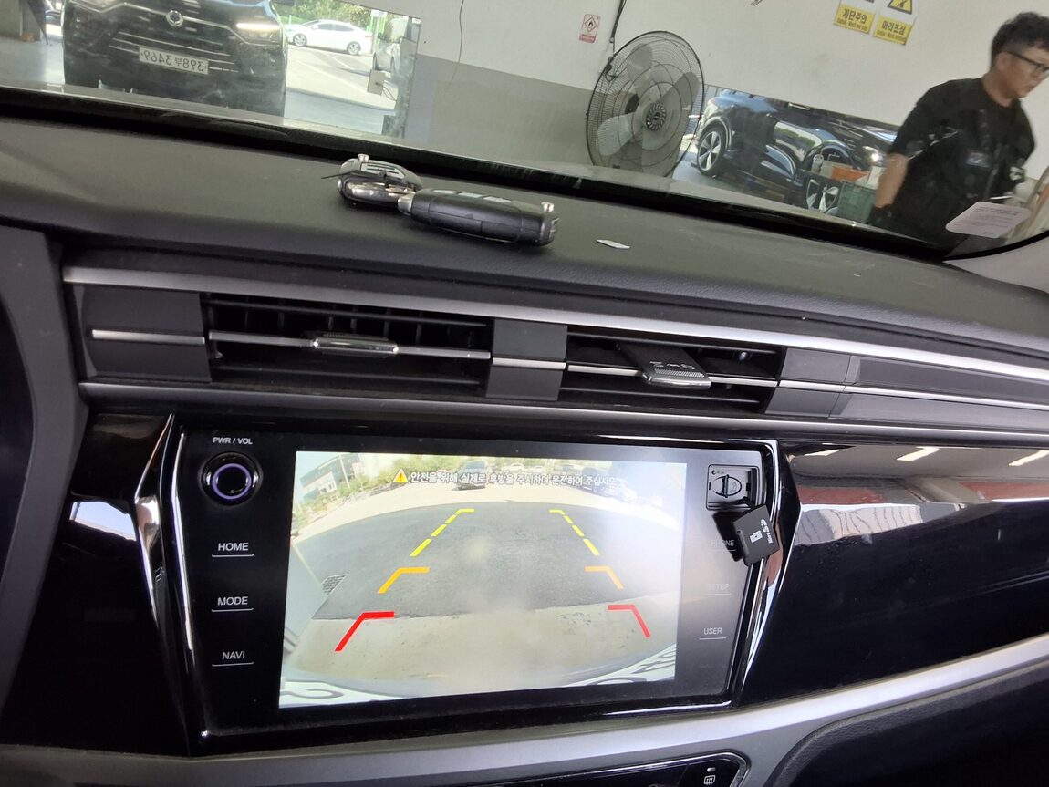 KG MOBILITY (SSANGYONG) ALL NEW KORANDO 1.5 GASOLINE 2WD C5 PLUS 2020 - zdjęcie 19