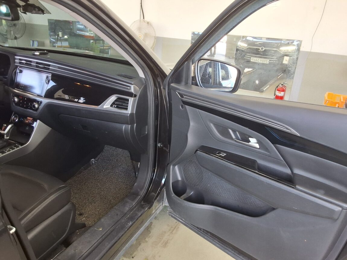 KG MOBILITY (SSANGYONG) ALL NEW KORANDO 1.5 GASOLINE 2WD C5 PLUS 2020 - zdjęcie 14