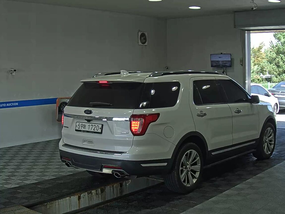 FORD EXPLORER (5TH GEN) 2.3 AWD LIMITED 2019 - zdjęcie 5