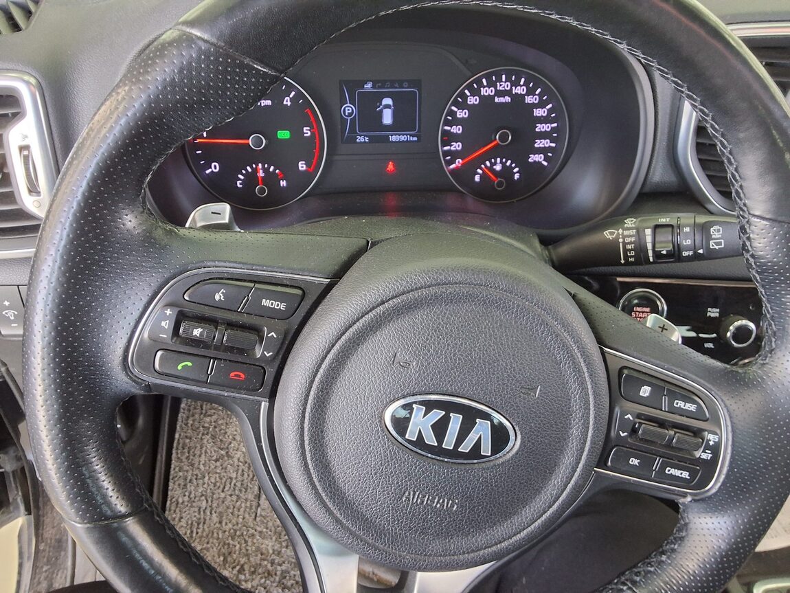 KIA NEW SPORTAGE R2.0 2WD NOBLESSE 2017 - zdjęcie 17