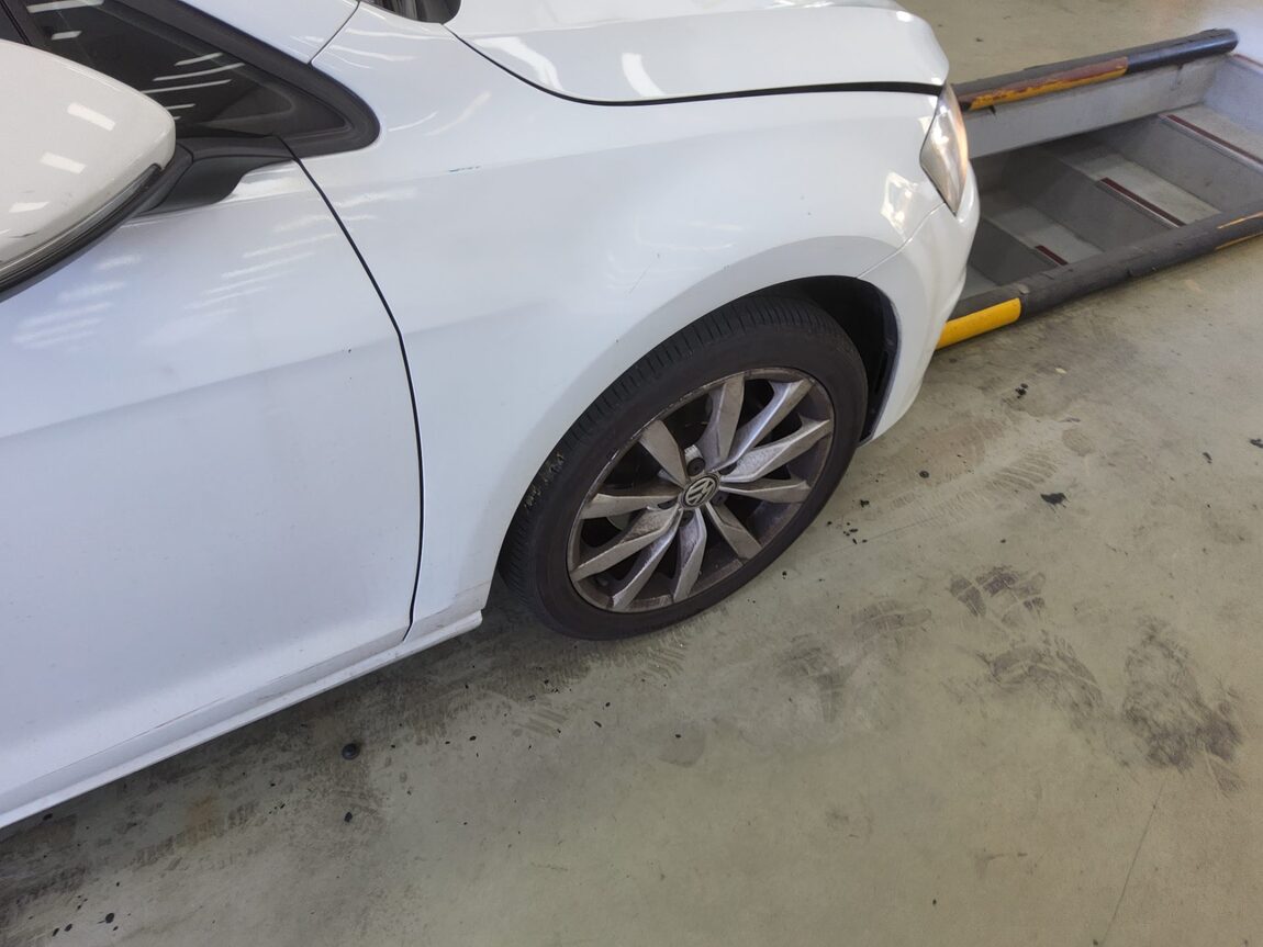 VOLKSWAGEN GOLF (7TH GEN) 1.6 TDI BLUEMOTION 2015 - zdjęcie 22
