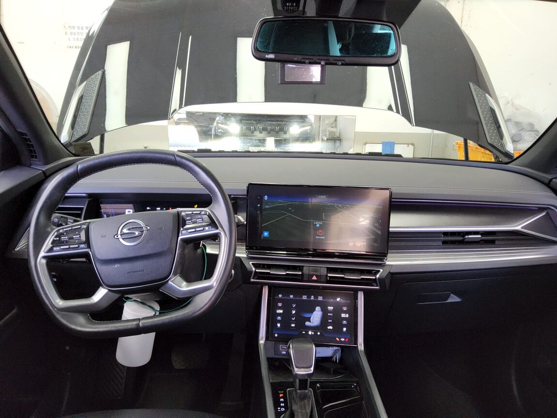 KG MOBILITY (SSANGYONG) TORRES 1.5 GDI-T 2WD T7 2023 - zdjęcie 11