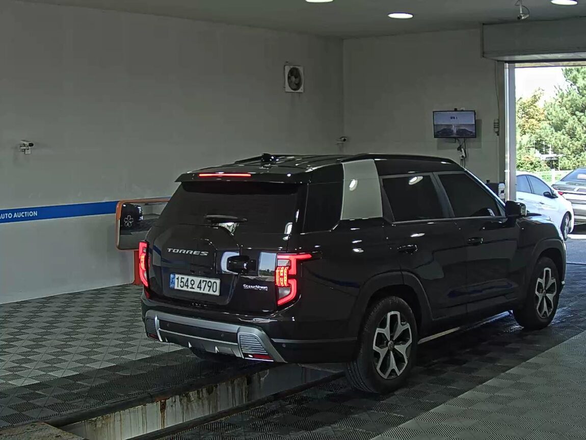 KG MOBILITY (SSANGYONG) TORRES 1.5 GDI-T 2WD T7 2023 - zdjęcie 5