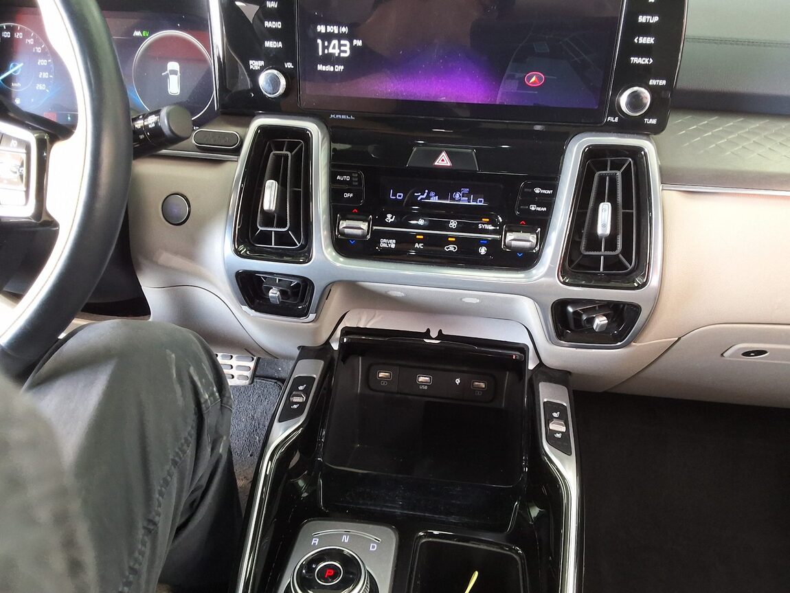 KIA NEW SORENTO HYBRID (MQ4) 1.6 HEV 2WD SIGNATURE 2023 - zdjęcie 23