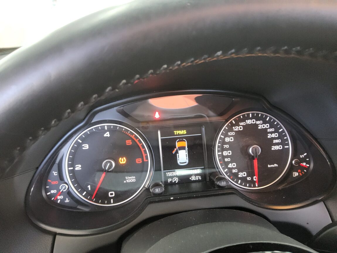 AUDI Q5 45 TDI QUATTRO DYNAMIC 2016 - zdjęcie 9