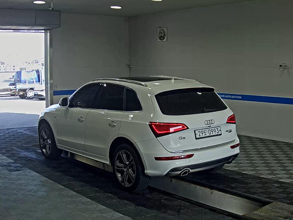 AUDI Q5 45 TDI QUATTRO DYNAMIC 2016 - zdjęcie 6
