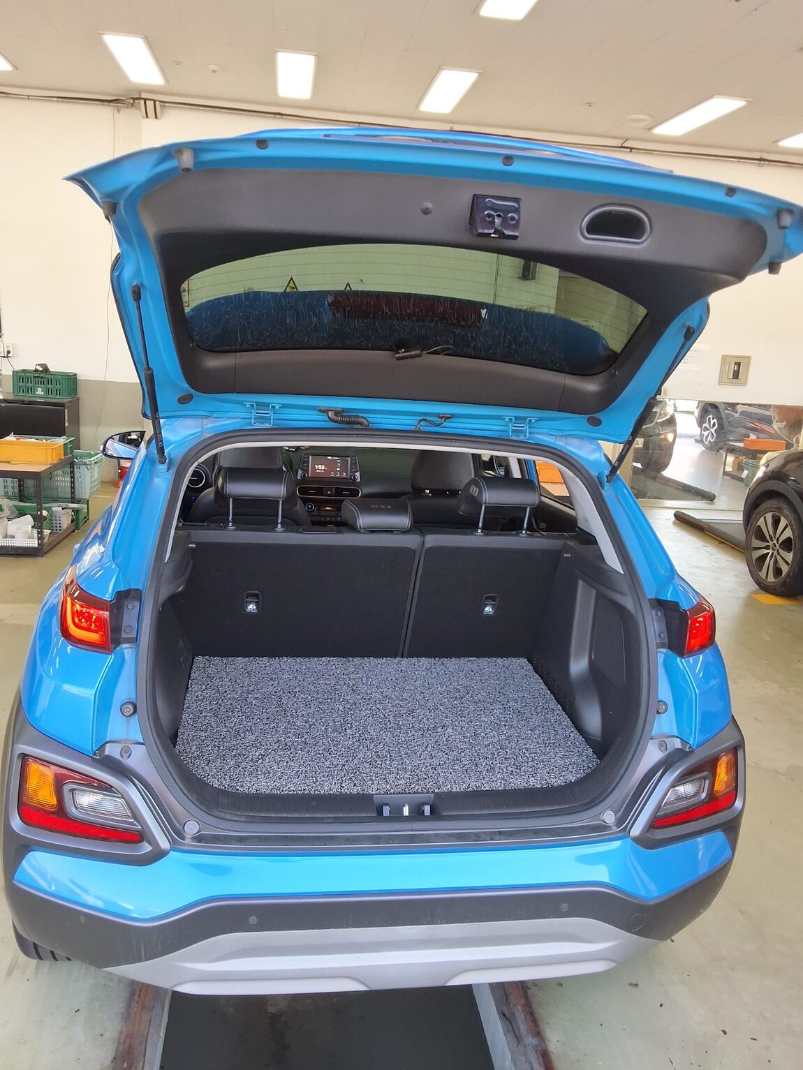 HYUNDAI KONA 1.6 GASOLINE 2WD PREMIUM 2018 - zdjęcie 15