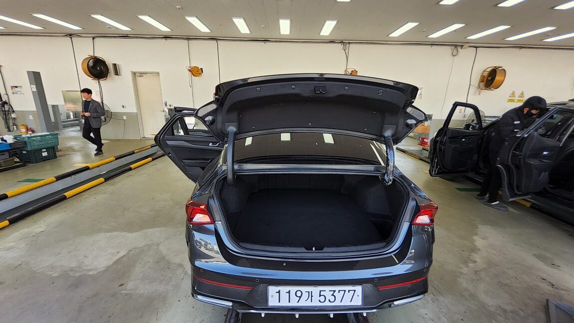 KIA NEW K5 (DL3) 2.0 LPI RENTAL CAR STANDARD 2023 - zdjęcie 15
