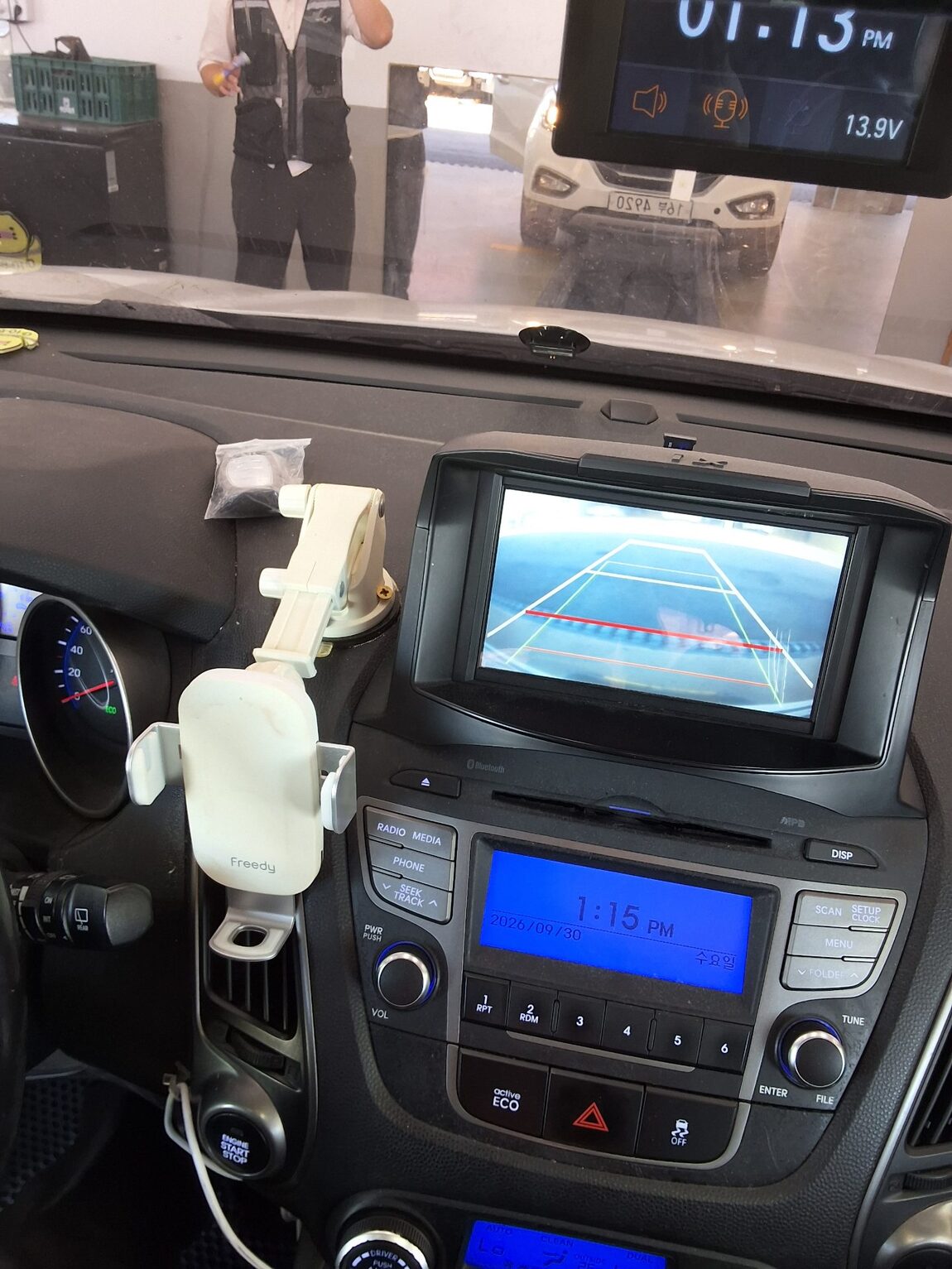 HYUNDAI NEW TUCSON ix DIESEL R2.0 2WD SMART SPECIAL 2014 - zdjęcie 17