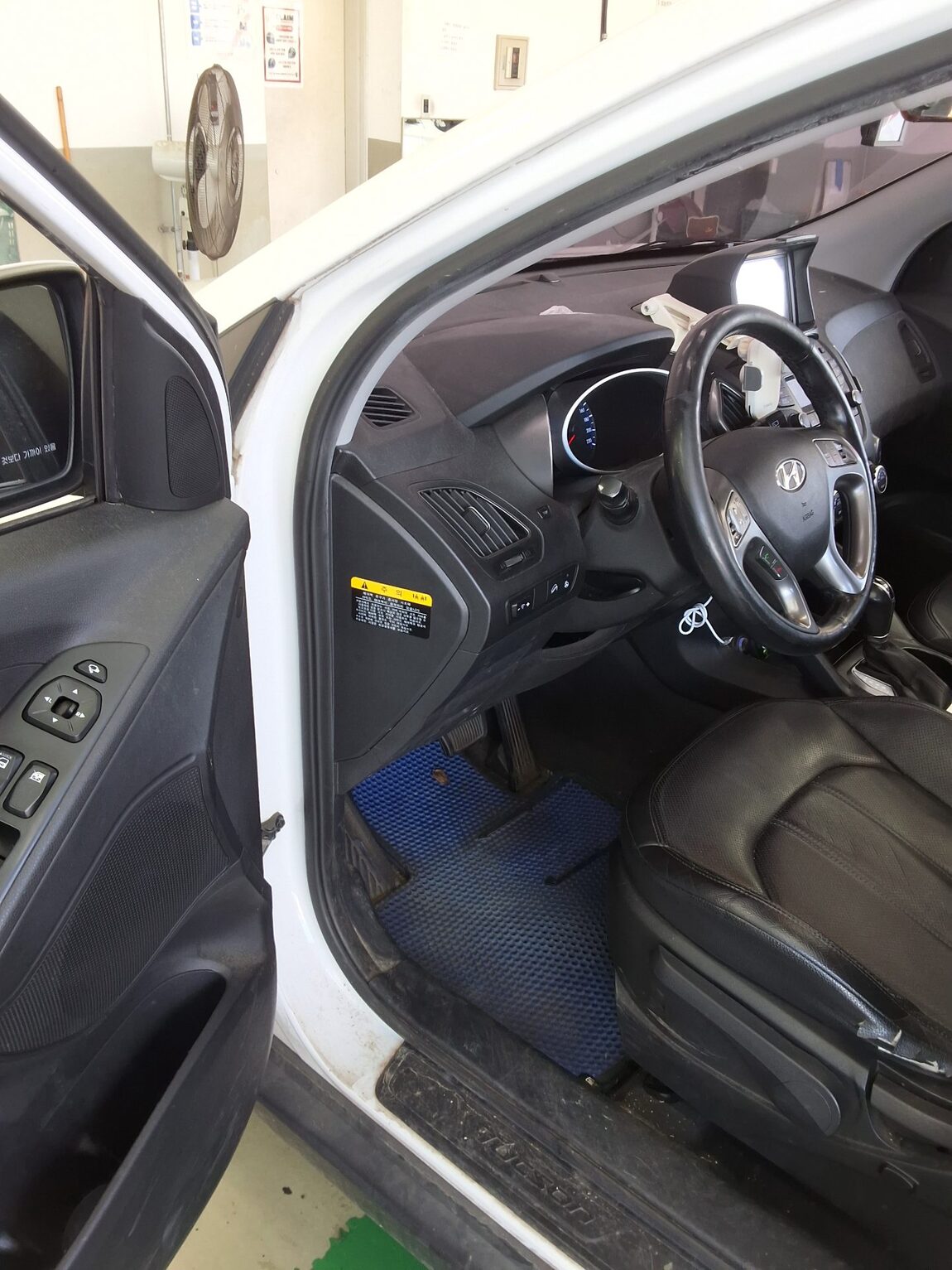 HYUNDAI NEW TUCSON ix DIESEL R2.0 2WD SMART SPECIAL 2014 - zdjęcie 10