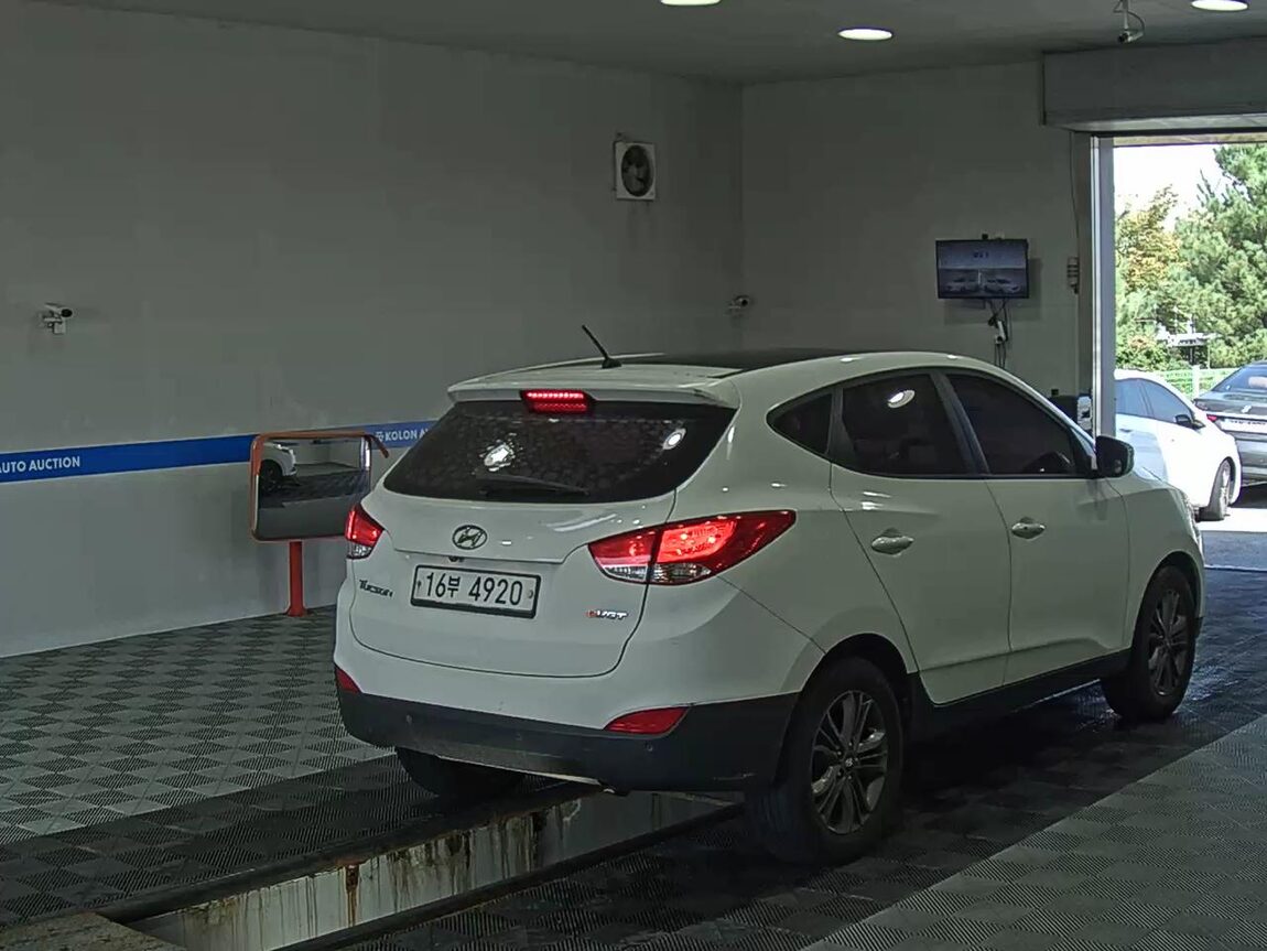 HYUNDAI NEW TUCSON ix DIESEL R2.0 2WD SMART SPECIAL 2014 - zdjęcie 5
