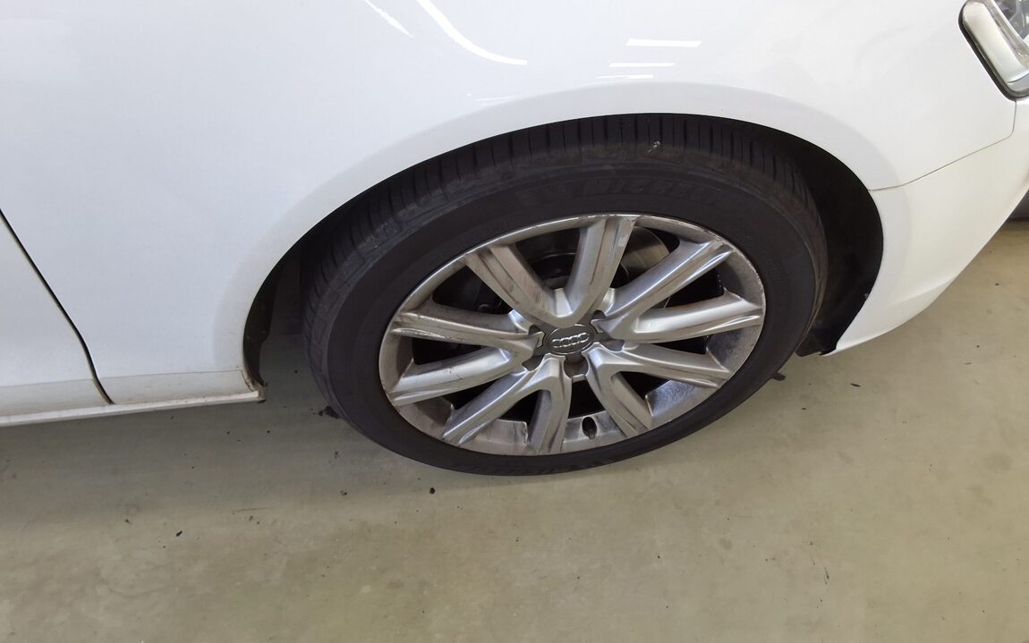 AUDI A6 (4TH GEN) 2.0 TDI DYNAMIC 2014 - zdjęcie 26