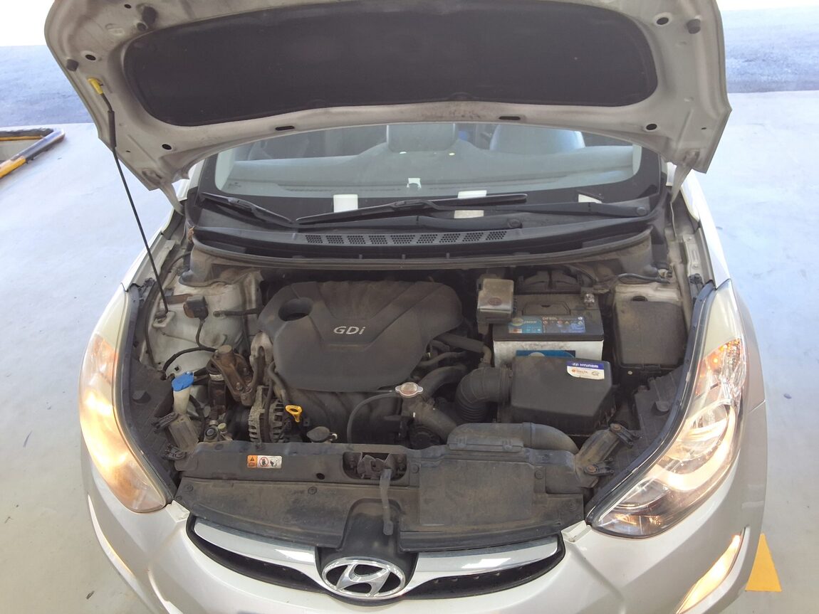 HYUNDAI AVANTE MD M16 GDi SMART 2013 - zdjęcie 19