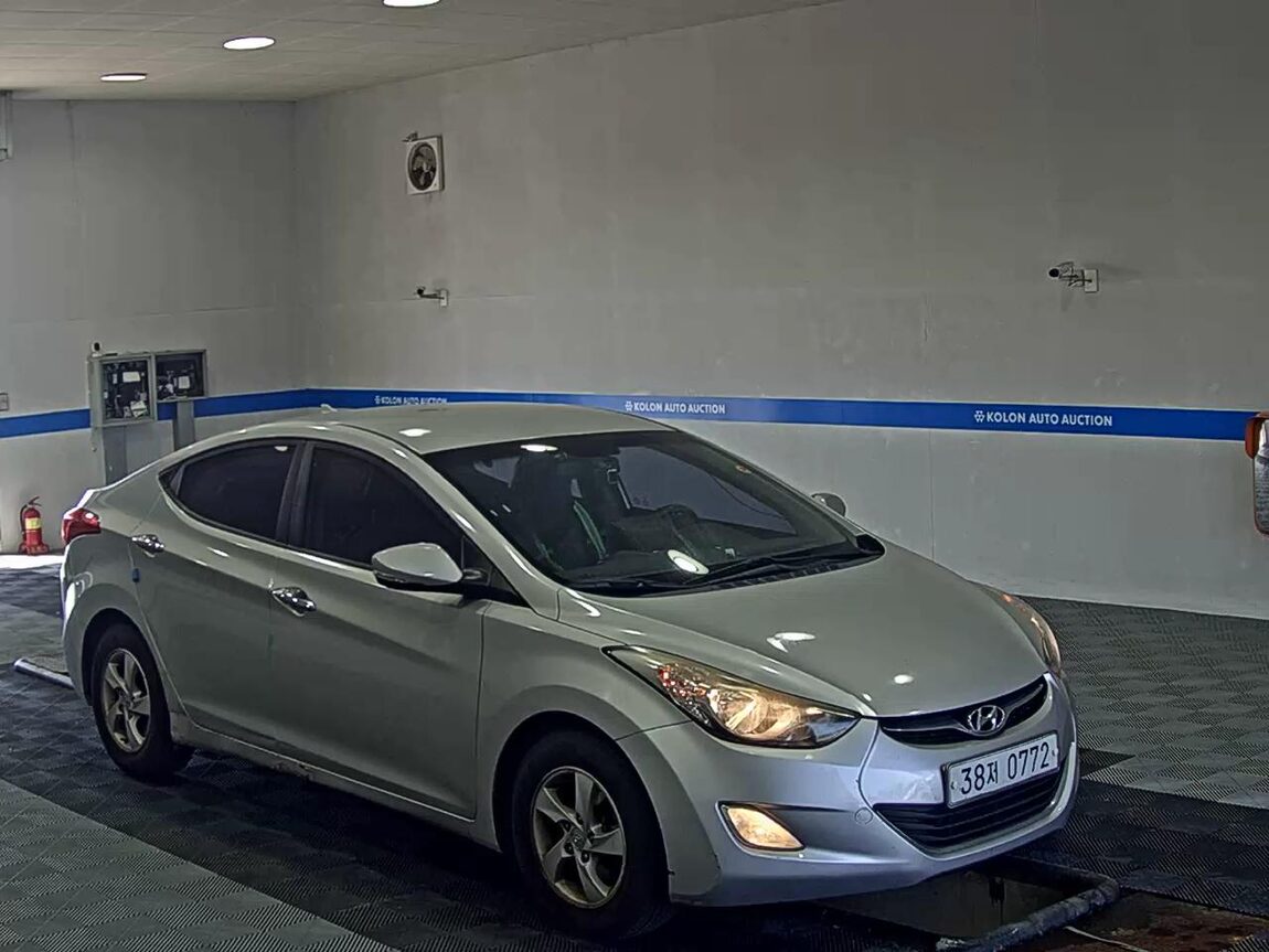 HYUNDAI AVANTE MD M16 GDi SMART 2013 - zdjęcie 3